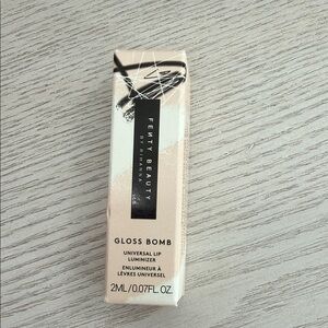 $5/$25 Beauty Bundle
Fenty Beauty Gloss Bomb Fenty Glow 01